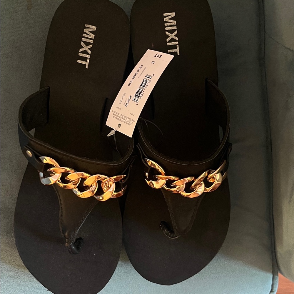 Mixit slip-on wedges